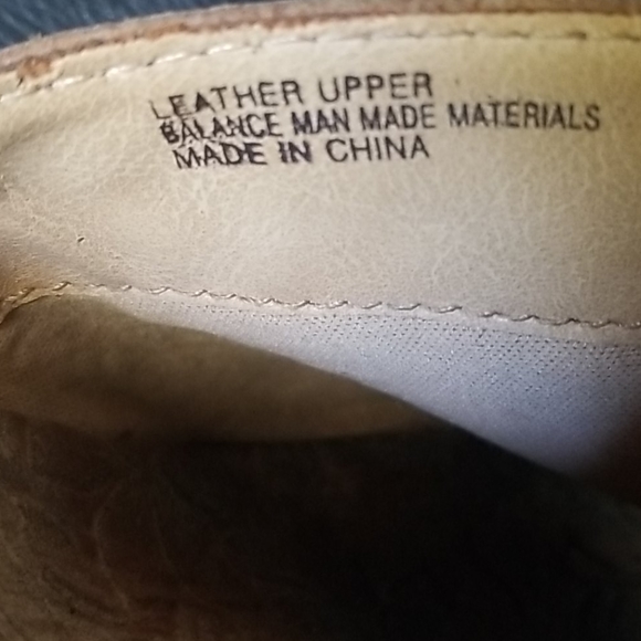 Shoes - Picture 4 of 6